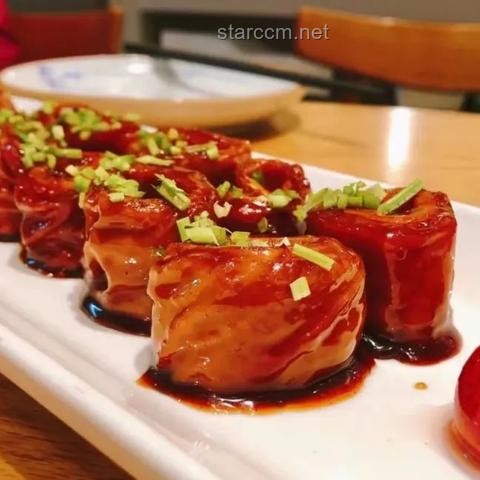 特厨探店揭秘：厨师职责的深度探索——以鲁菜根为例