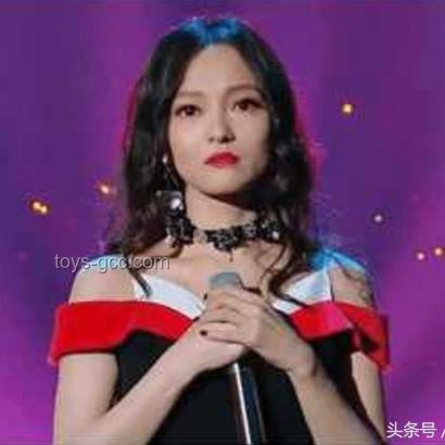 范玮琪暴哭事件深度剖析：中年艺人回归舞台的挑战与反思