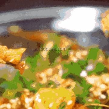 女子薅国家羊毛被判三年：法律与道德的双重审视