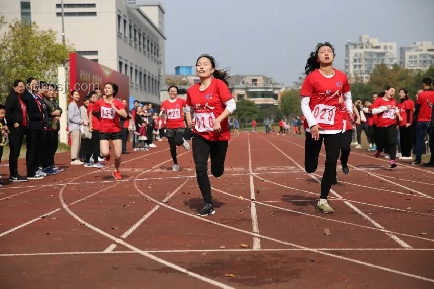 2025高考“短跑冠军”诞生，考场速度引热议