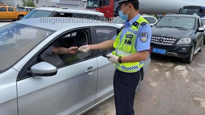 何小鹏展望：酒后安心自动驾驶回家的奇妙体验
