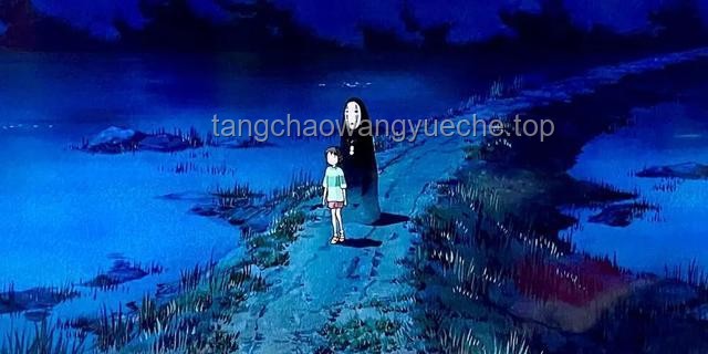 桥洞下的《千与千寻》：自然与奇幻、现实与隐喻的交织对比