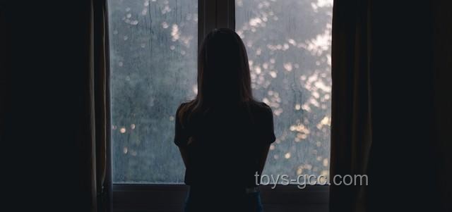 **抑郁症少年的心声：与孩子“站在一起”，是治愈的开始**