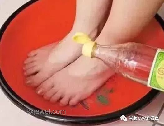 独居女生安全泡脚指南：避免花椒泡脚误区