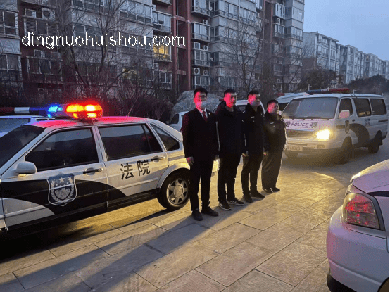 游客在饭店门口停车被打事件分析