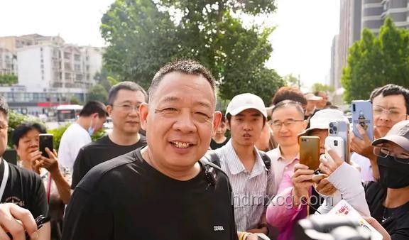 胖东来人反击战：于东来的商业智慧与初心坚守