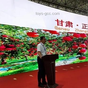 《逆向挑战：探索反方向扶贫的创新路径》